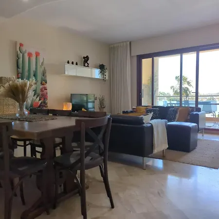 Seafront Duplex Penthouse *